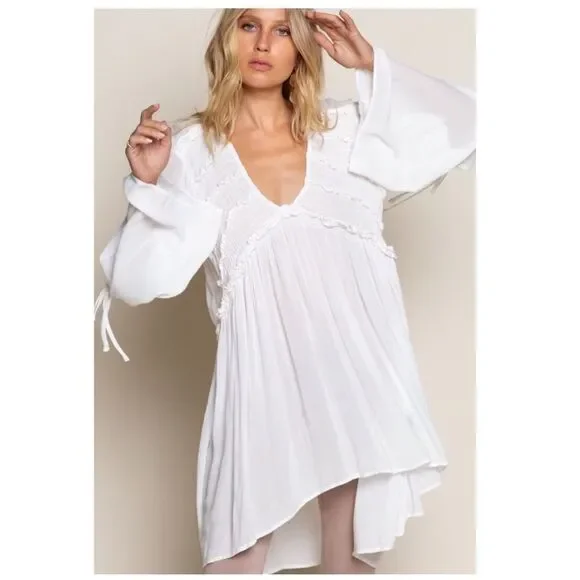 𝅺off White Tunic with Ruffle Detail & Bell Sleeves - Picture 3 of 13